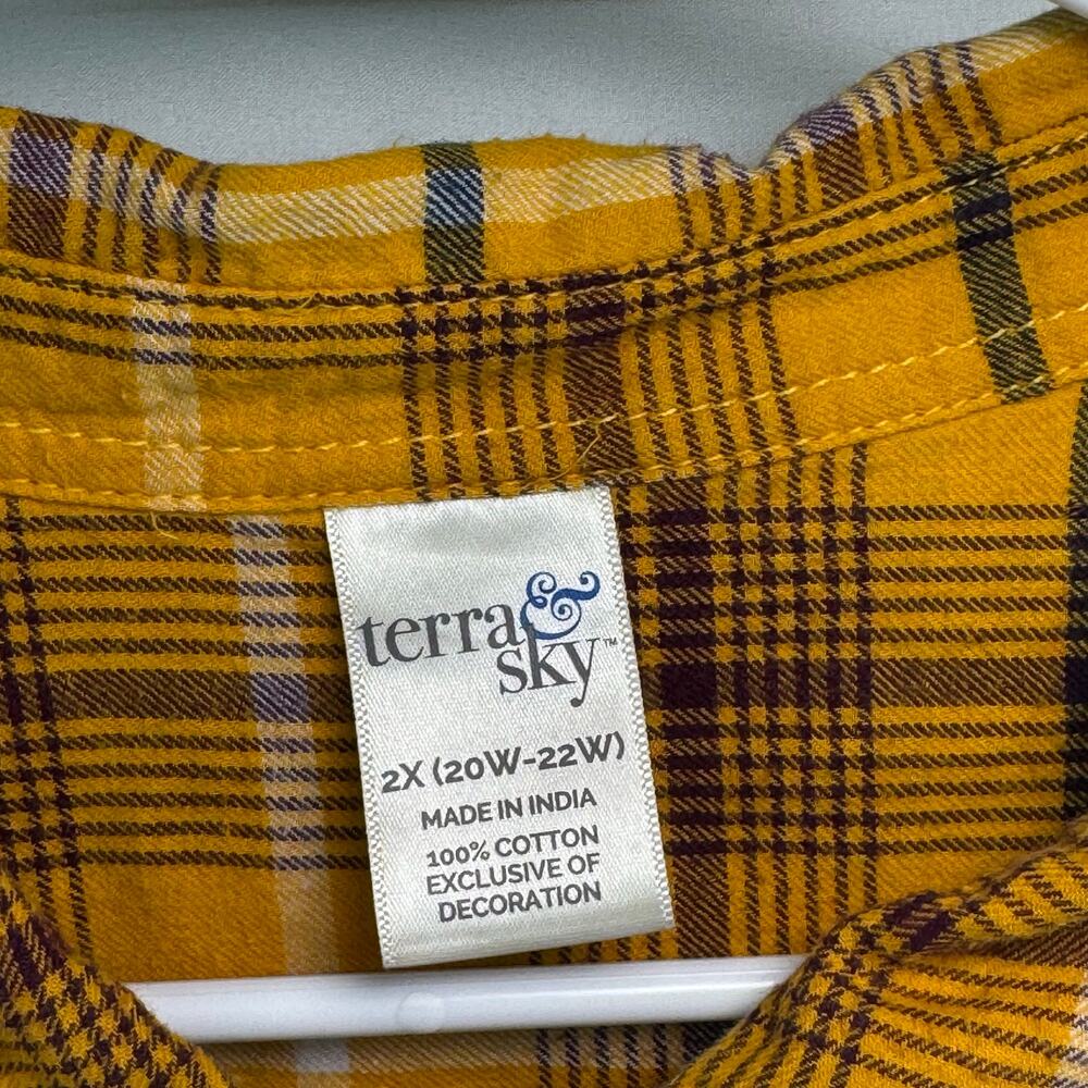 Terra & Sky women’s 2X high low button down plaid embroidered yellow top - Picture 9 of 11